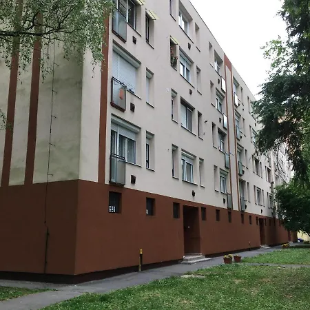 Marton Apartman Appartement *
