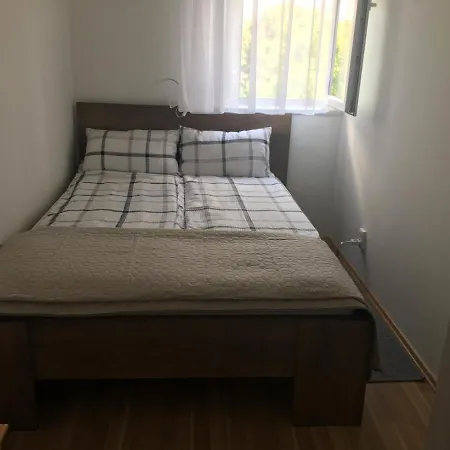 Marton Apartman Appartement *